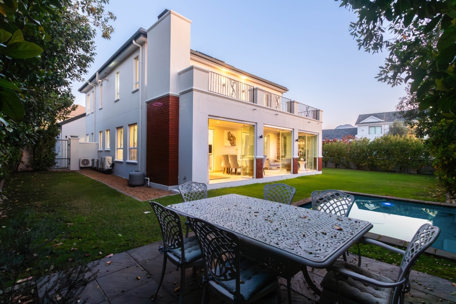 4 Bedroom Property for Sale in Val De Vie Estate Western Cape